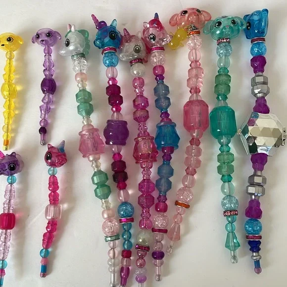 Twisty Petz, Series 3, Enchanted Jewelry Tree withTWISTY PETZ.
